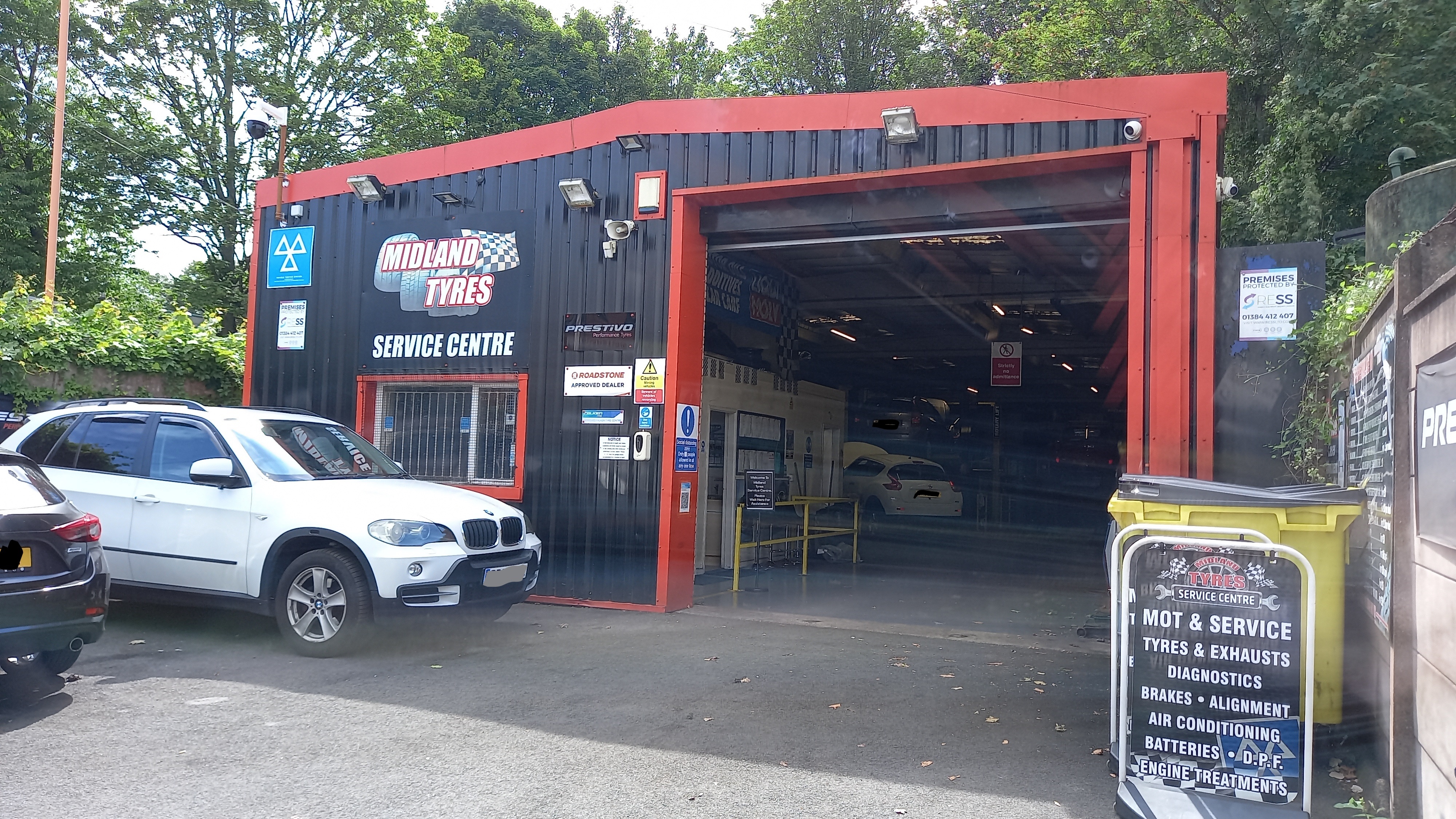 Midland Tyres Service Centre Ltd 